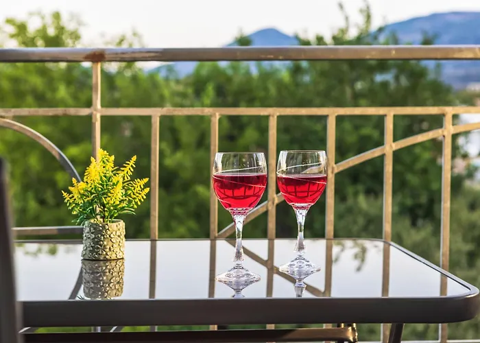 Sunbeam Evia Apartment